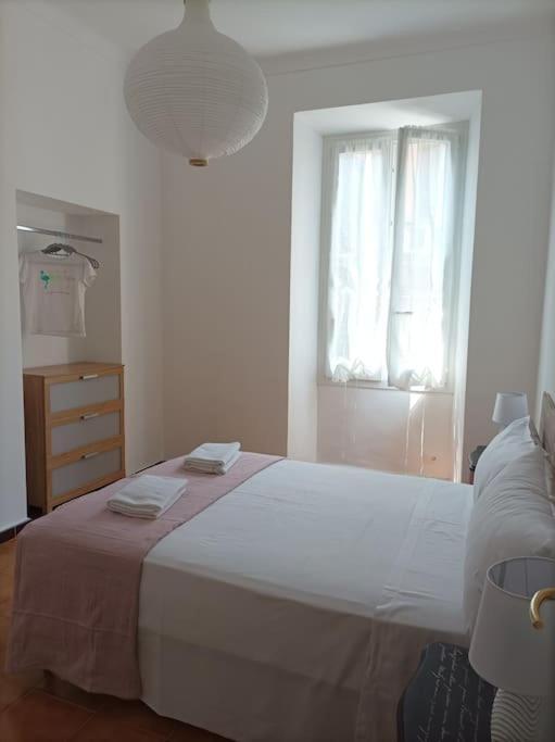 Nuova Casa Aprosio, Centrale E Vicina Al Mare Ventimiglia Bagian luar foto