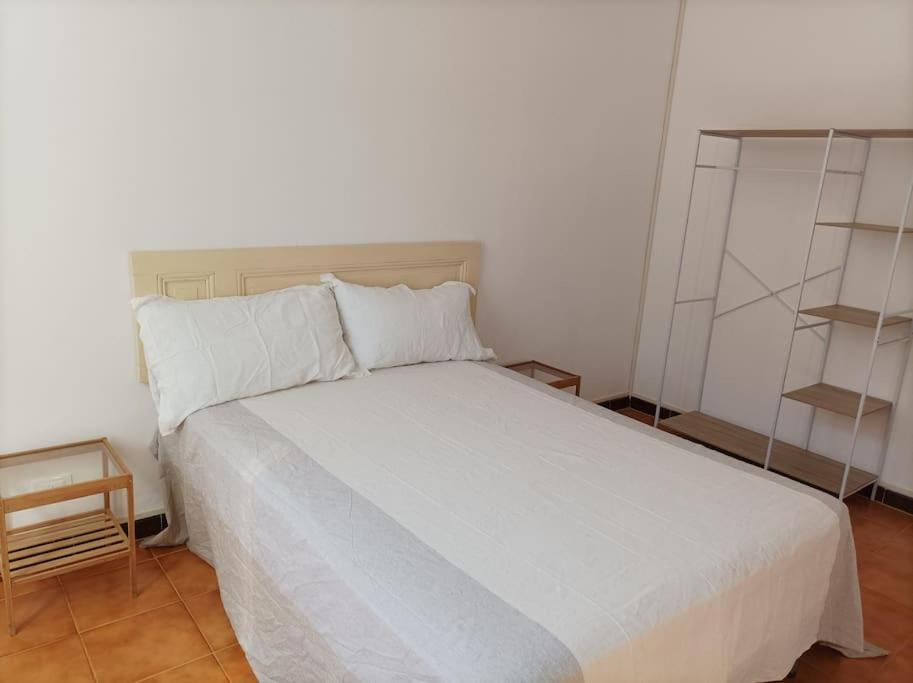 Nuova Casa Aprosio, Centrale E Vicina Al Mare Ventimiglia Bagian luar foto