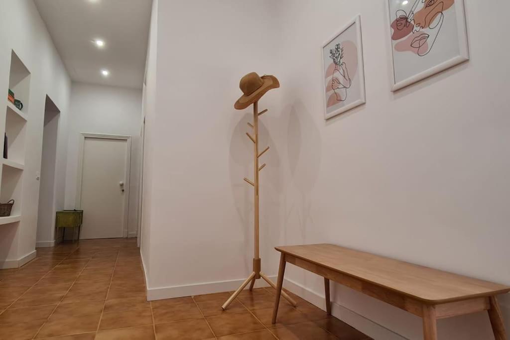 Nuova Casa Aprosio, Centrale E Vicina Al Mare Ventimiglia Bagian luar foto